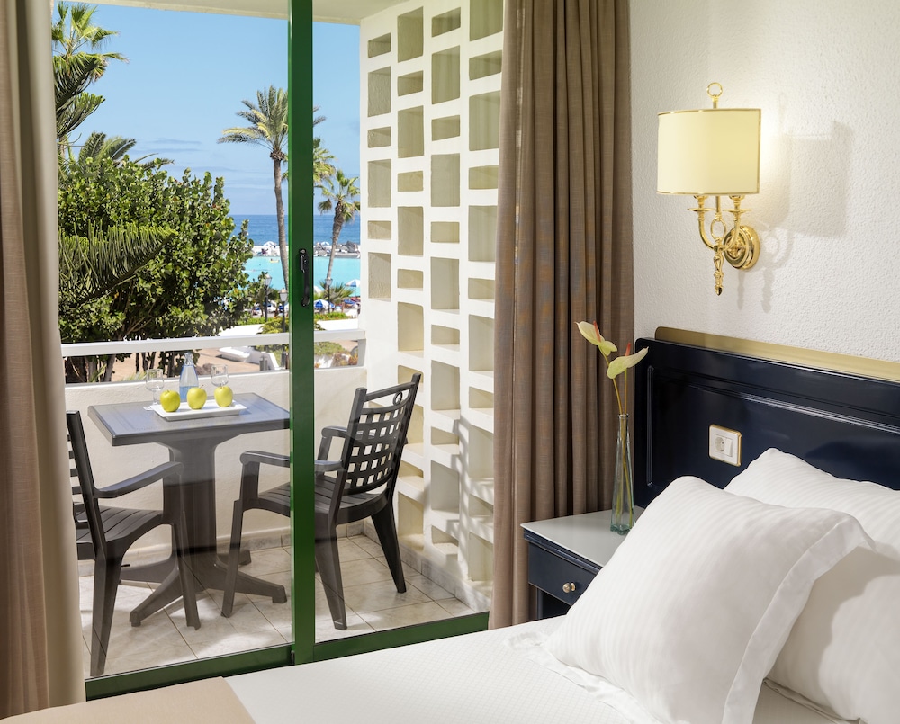 غرفة سوبيريور بسريرين منفصلين بإطلالة على البحر، H10 Tenerife Playa 4/4