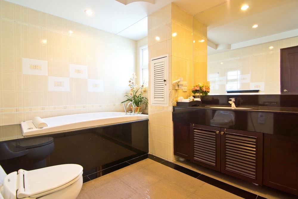 Lk Royal Suite 67/68