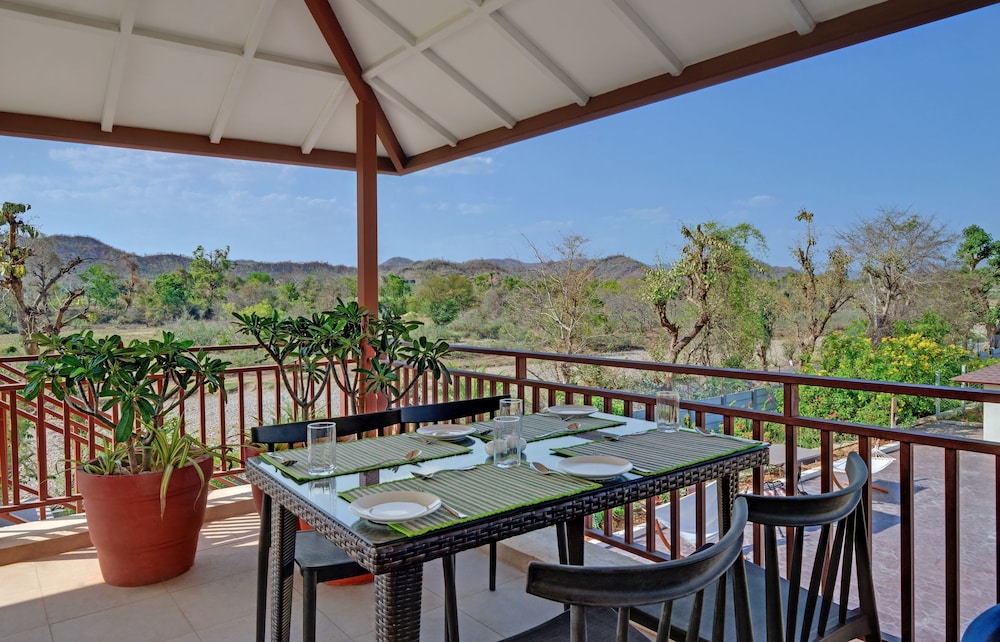 The Fern Sattva Resort Polo Forest 25/48