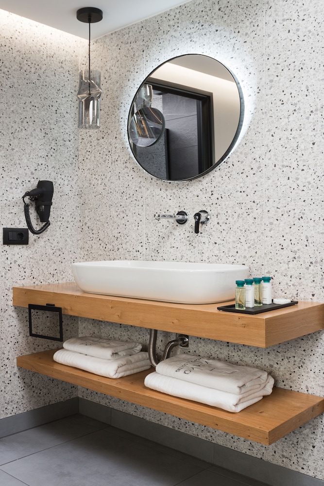 11 Enteka Acropolis Suites in ATHENS