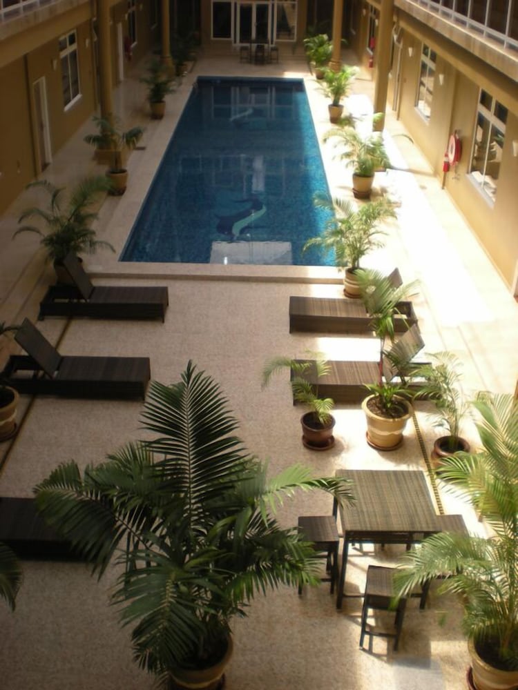 Sheva Hotel 22/28