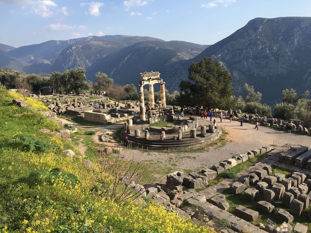 Parnassos 70/75