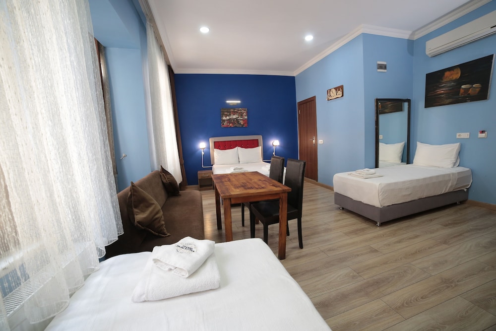 TAKSIM PARK SUITES 27/54