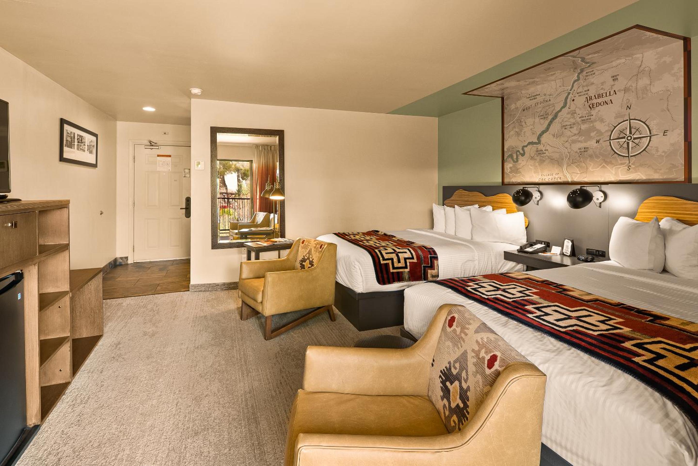Courtyard, Premium, 2 Queen Beds, with View