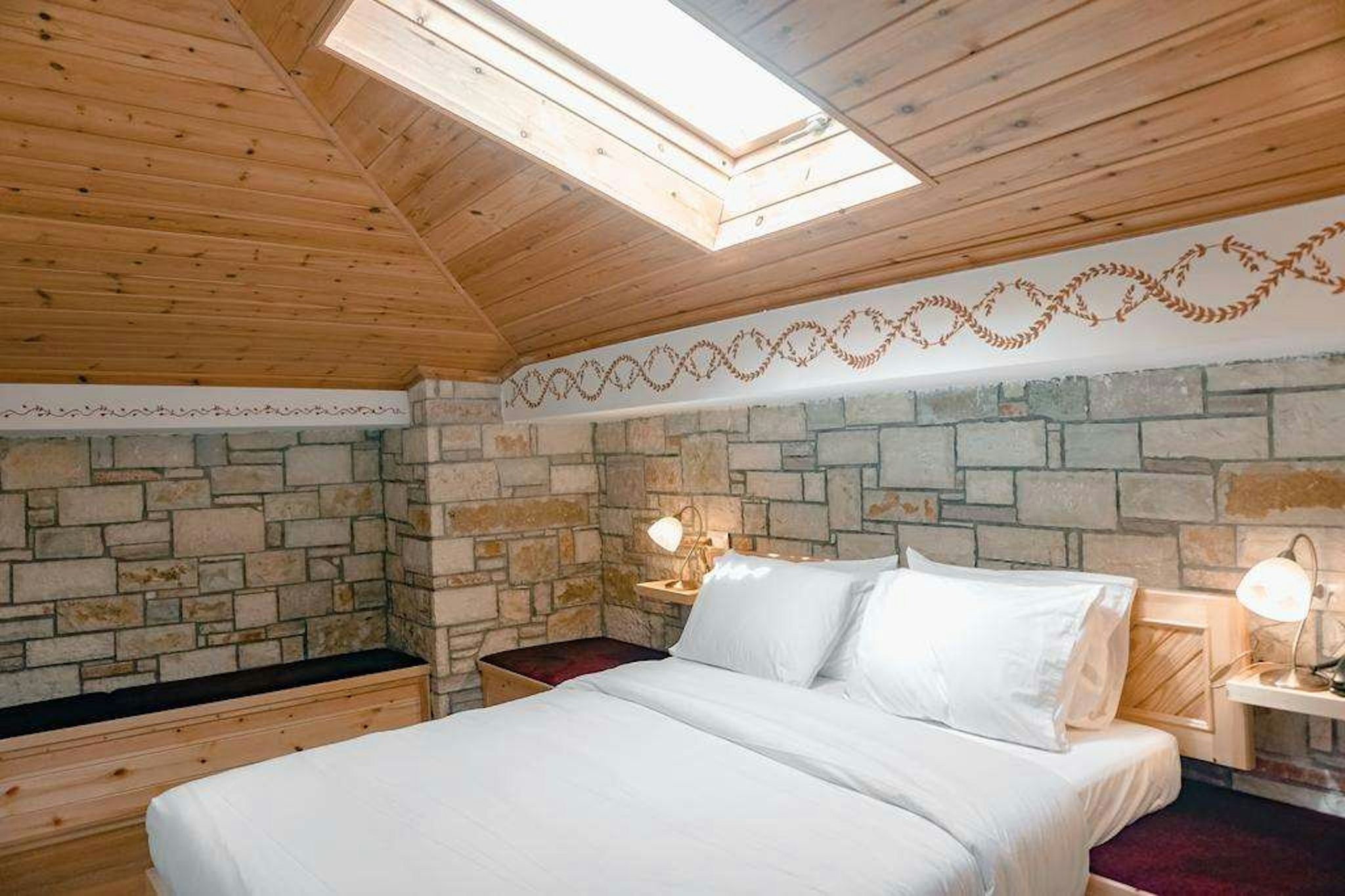 Argjiro Hotel 10/48