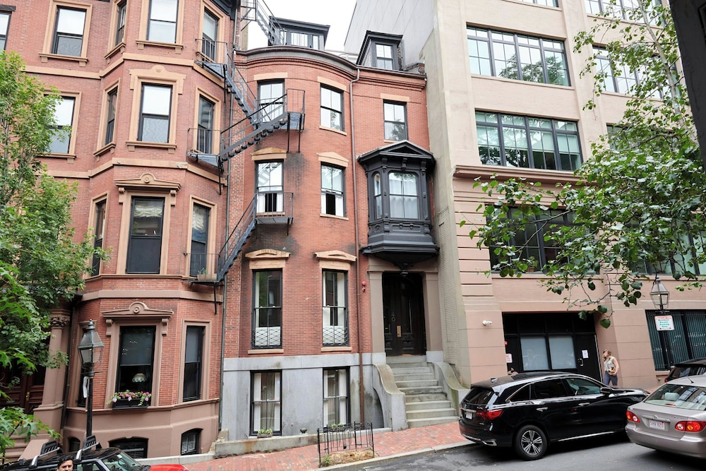 Sonder The Hancock image