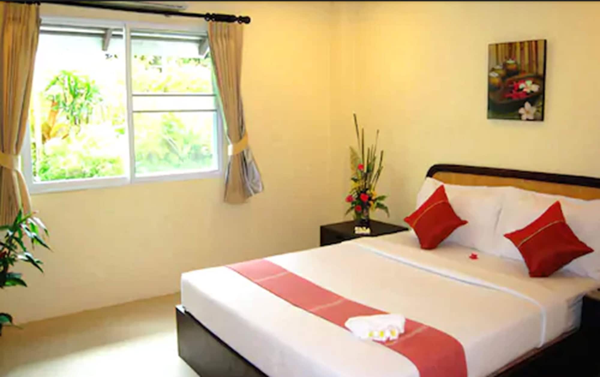 STANDARD ROOM.