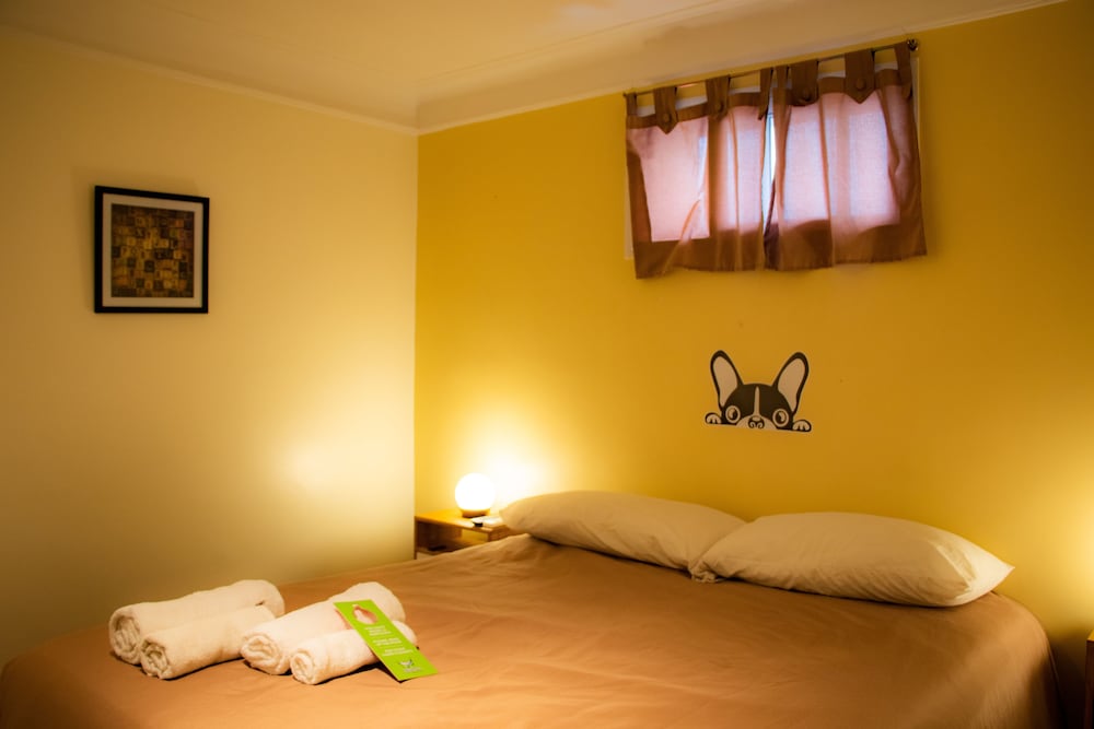 Sabatico Travelers Hostel 17/50