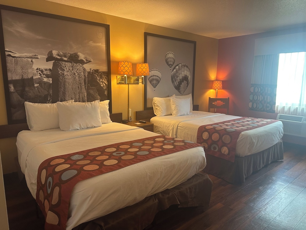 Super 8 by Wyndham Las Vegas 13/26