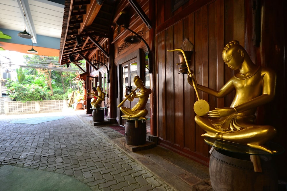 True Siam Phayathai Hotel 56/65