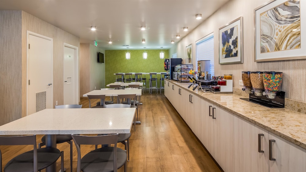 BEST WESTERN GRANTS PASS INN 21/25