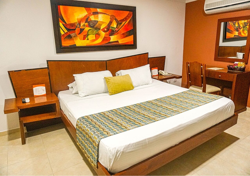 Hotel Buena Vista Express 33/70