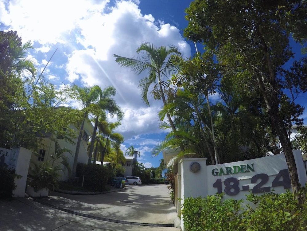 Crystal Garden Resort Restaurant 22/34