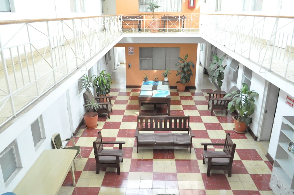 Hotel Metropolitan I 14/18
