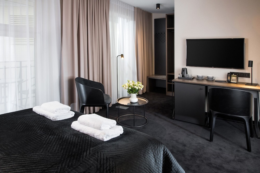 Hotel Krupnicza 30 15/20