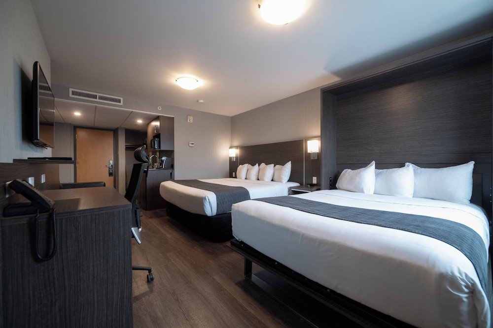 Plus, King and Queen Bed, Annex