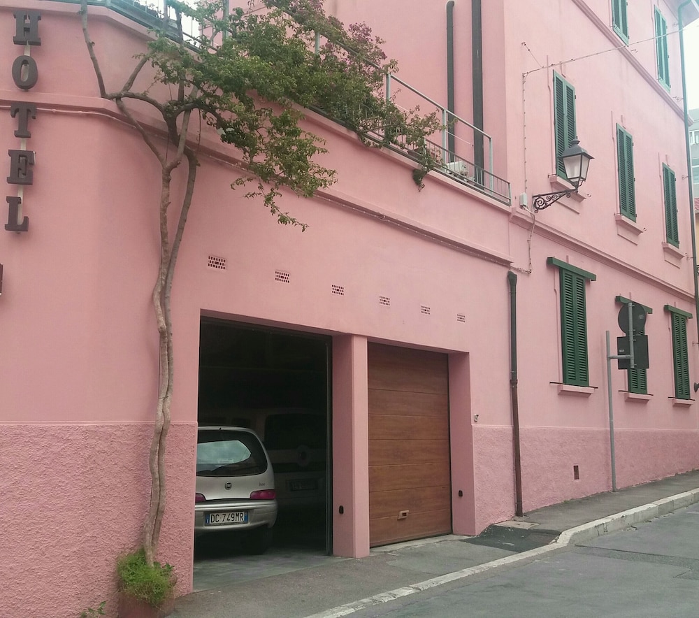 Albergo Italia 1/42