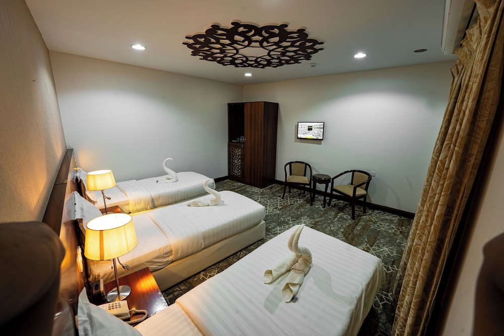 قصر رزق(Rizq palace) 24/53