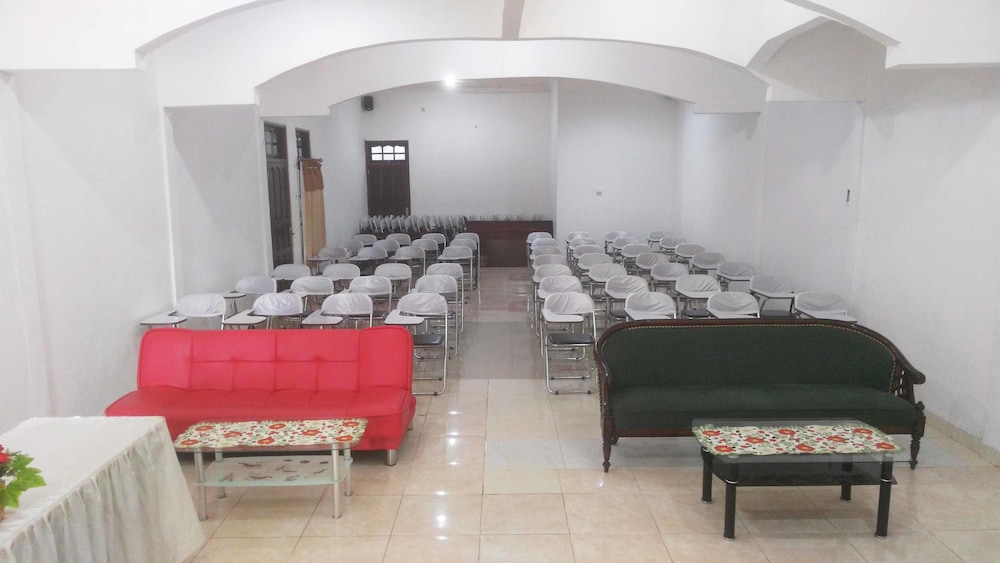 Avicenna Hotel 7/31