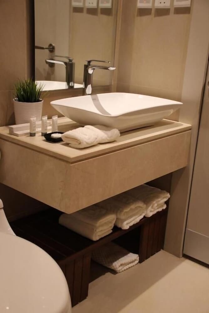 SUPERIOR, DOUBLE BED