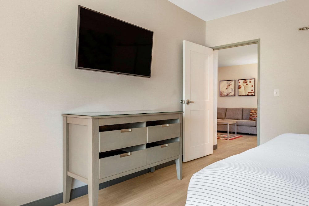 Cambria Hotel Rock Hill - University Center 9/59