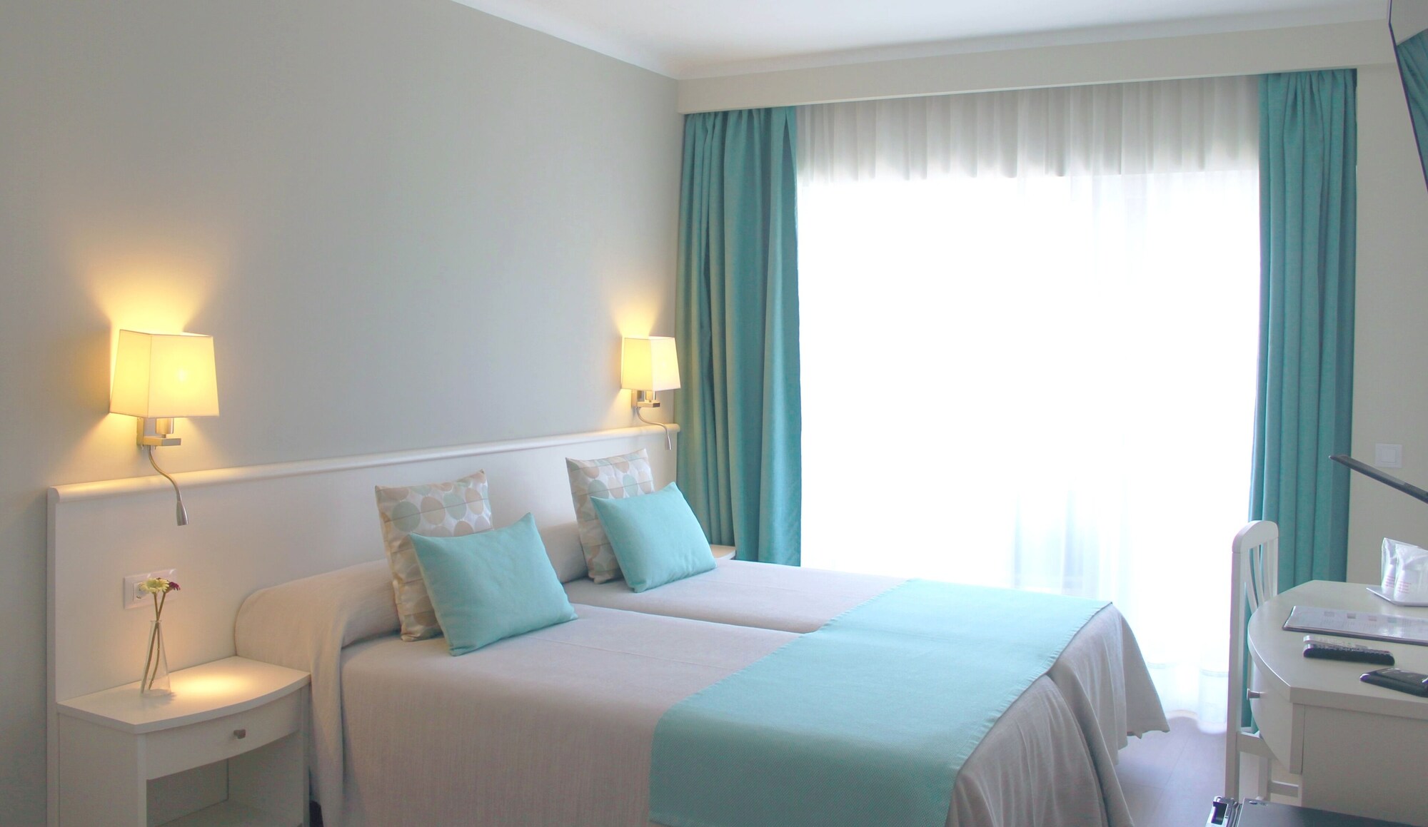 Boutique, Standard, Twin Beds
