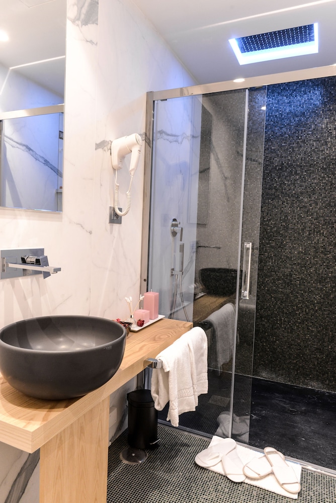 Sun Suite Luxury Pantheon 46/50