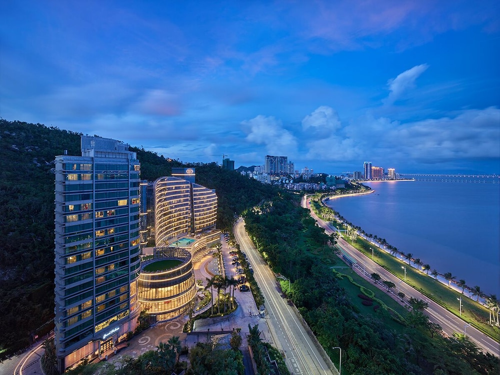 Grand Bay Hotel Zhuhai 1/50