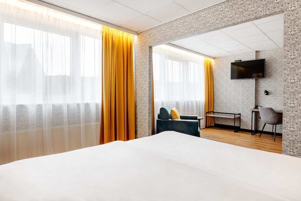 Metropol Hotel 19/59