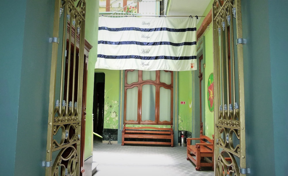 SMALL LUXURY HOTEL AZCAMI 31/50