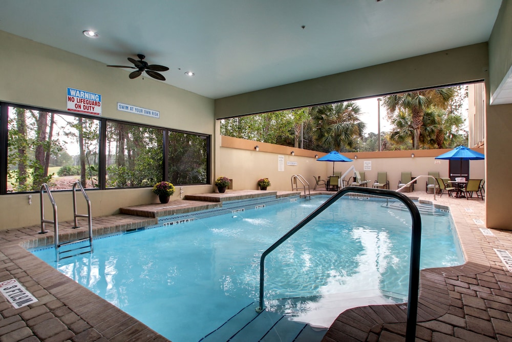 Holiday Inn Express & Suites Jacksonville SE- Med Ctr Area 28/55