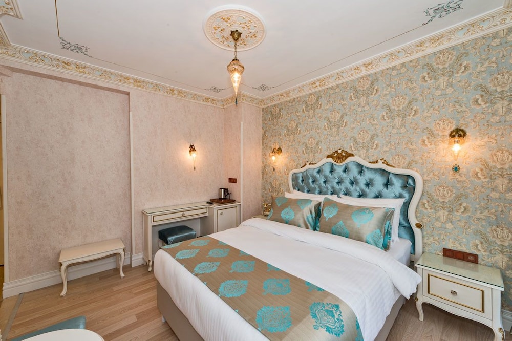 Hotel 1453 23/60