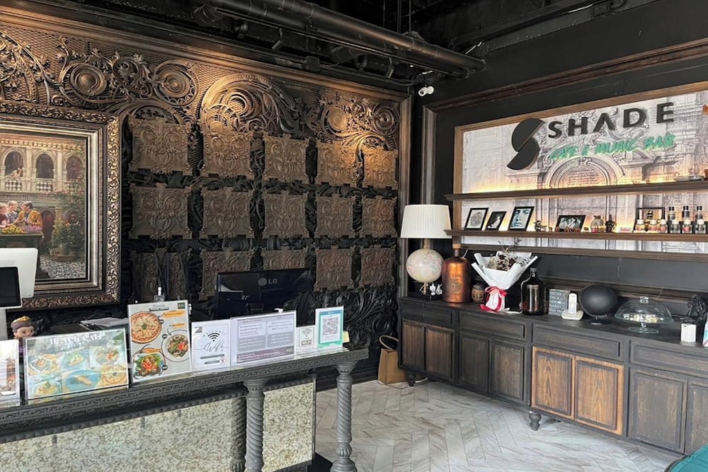 Shade House - Phuket Downtown 8/50