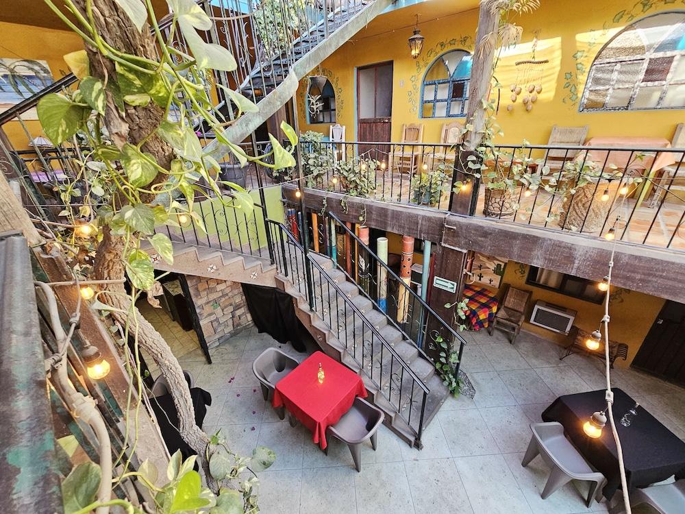 Cabo Inn Hotel 4/61