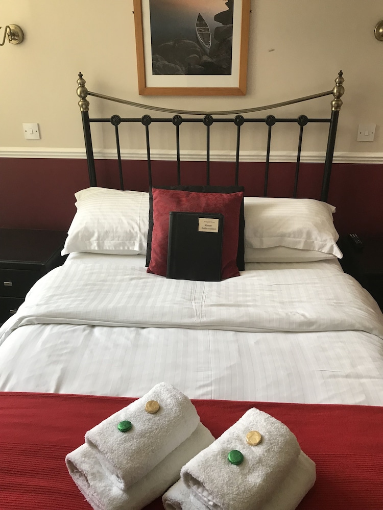 Kempfield House Hotel 31/50