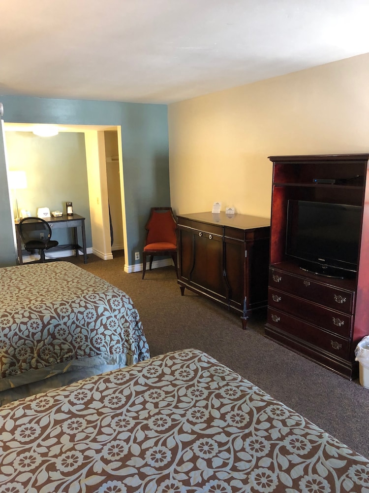 Days Inn By Wyndham Camarillo - Ventura 3/30