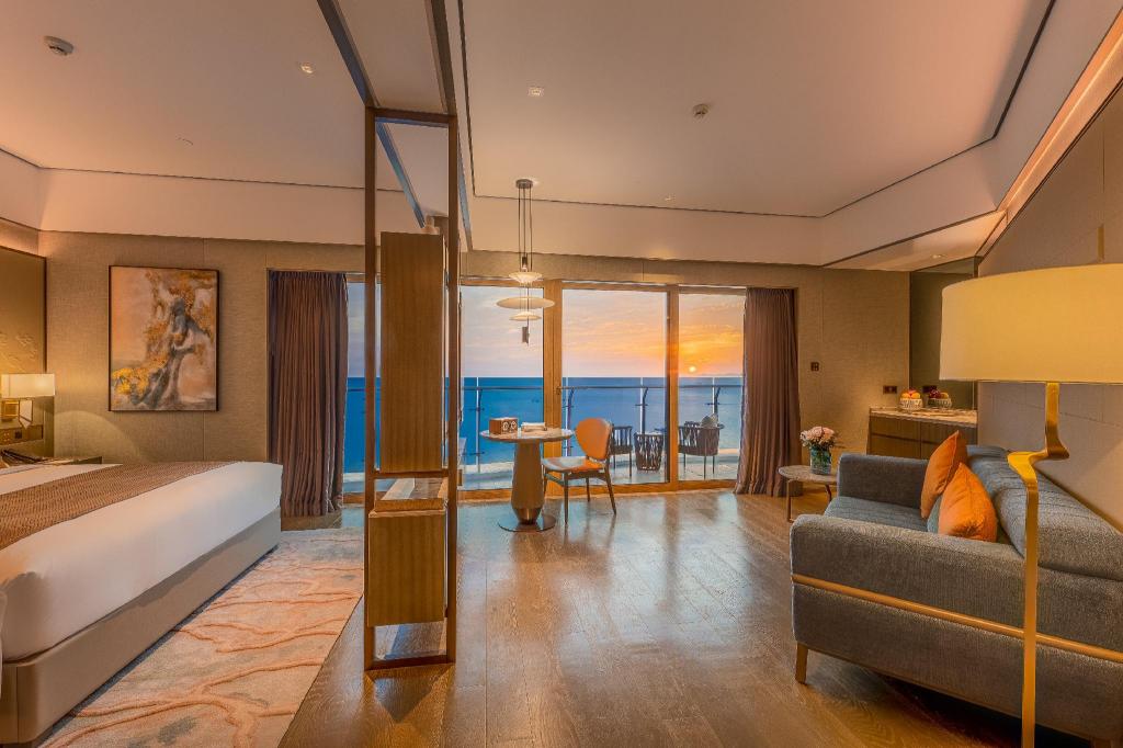 Howard Johnson Plaza by Wyndham Blue Bay Sihanoukville 18/48