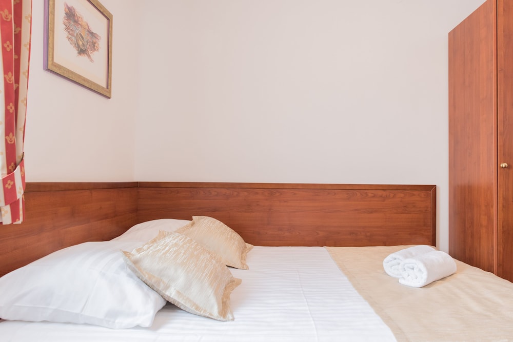 Hotel Krilo 38/71