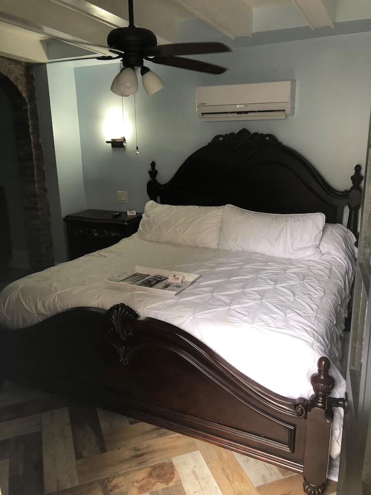BASIC, DOUBLE BED
