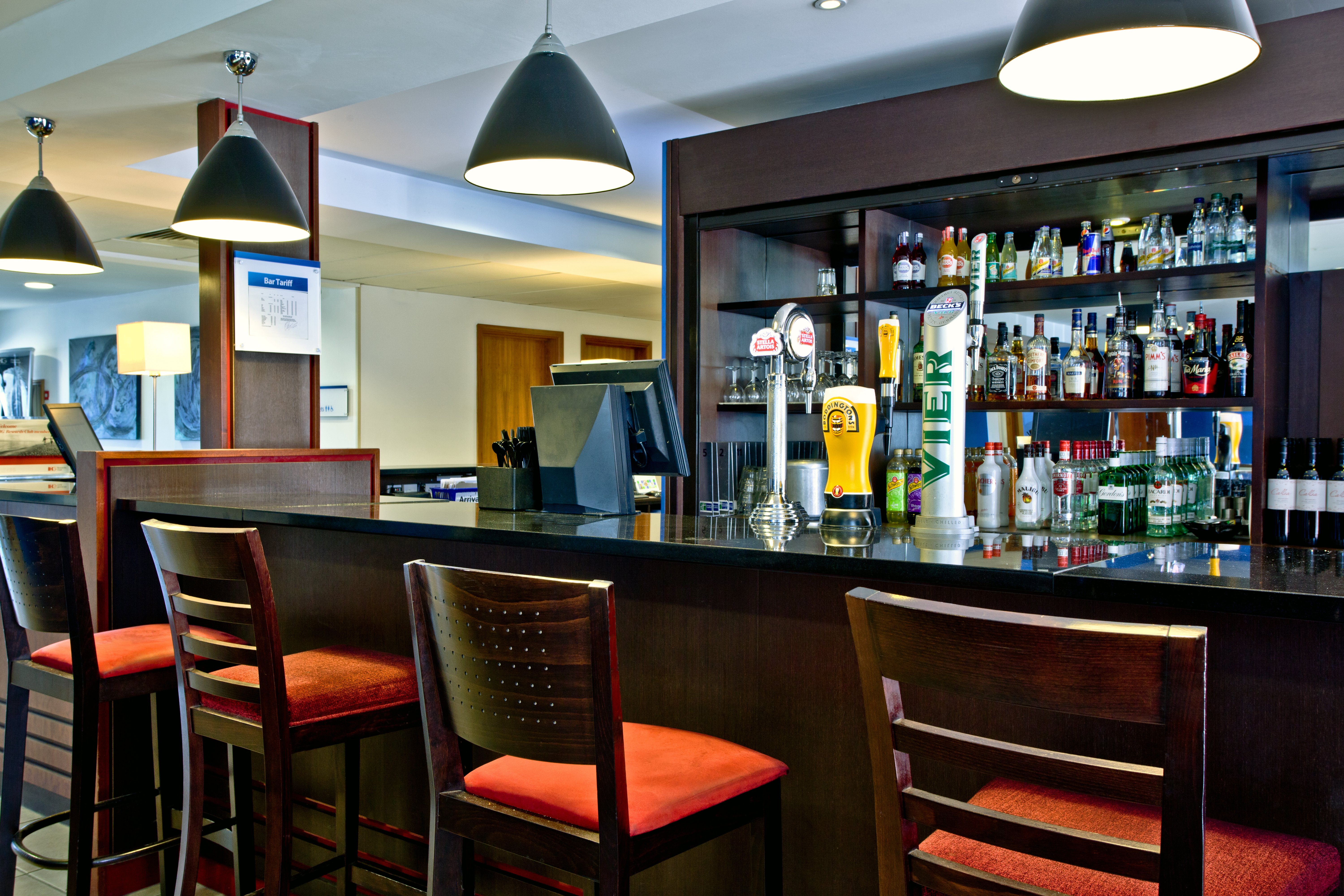 HOLIDAY INN EXPRESS SHREWSBURY 19/40