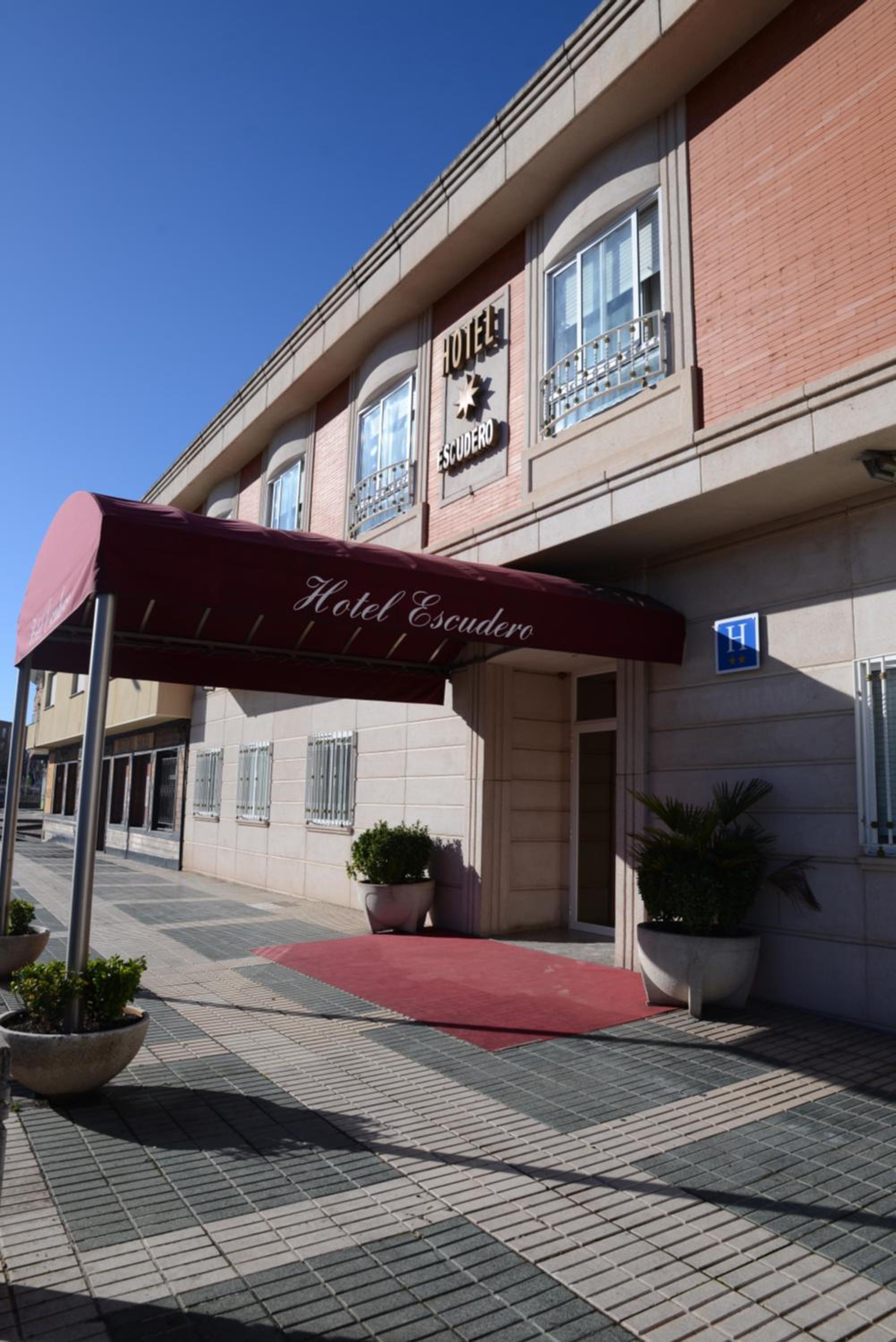 Hotel Escudero 5/58