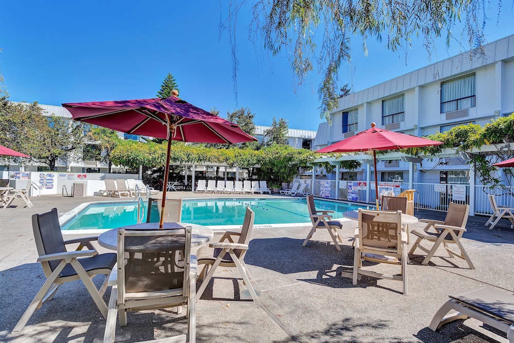 Motel6 Belmont, CA San Francisco Redwood City 6/61