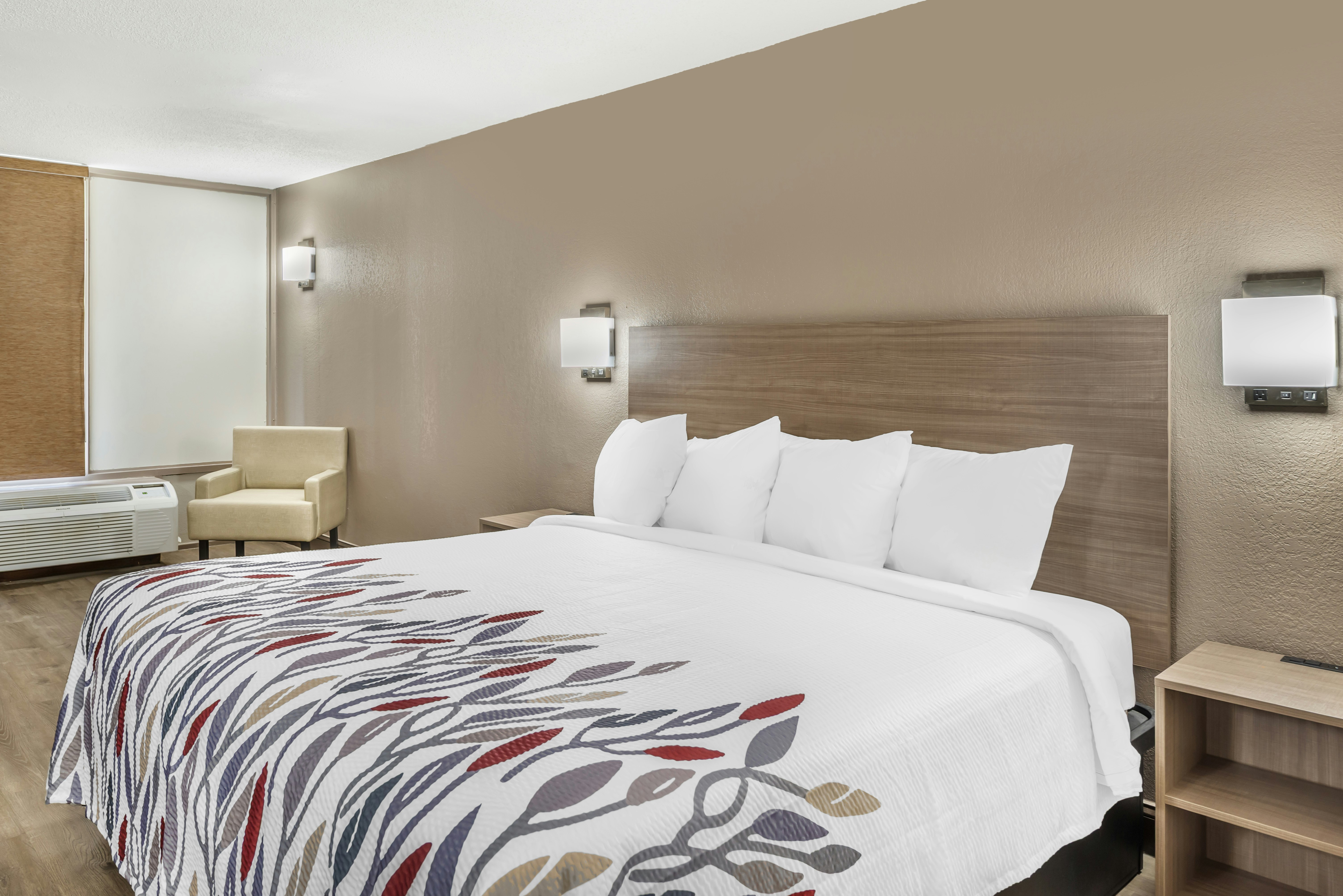 Deluxe, King Bed