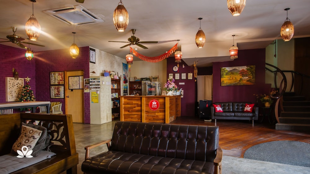 The Explorers Guesthouse and Hostel 7/60