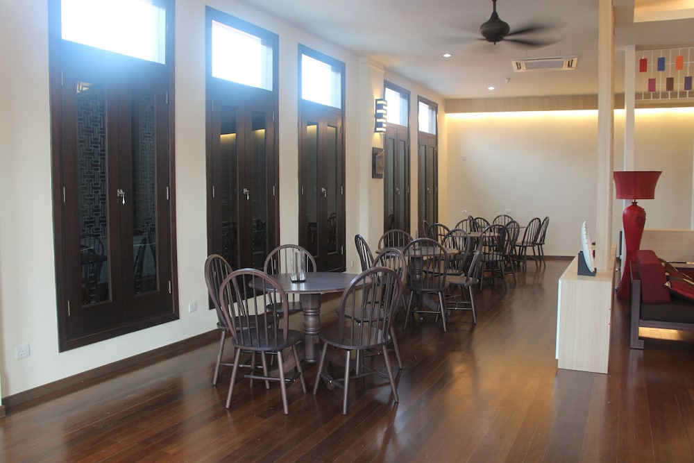 Fomecs Boutique Hotel 46/56