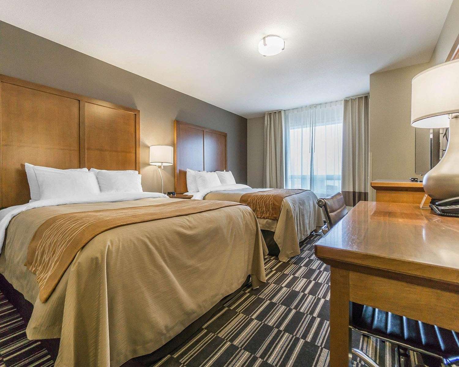 غرفة بسريرين كوين، Comfort Inn & Suites Edmonton International Airport 3/3