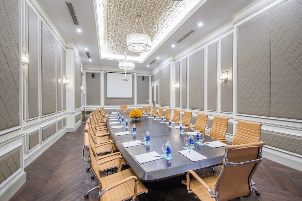 Melia Vinpearl Cam Ranh Beach Resort 66/74