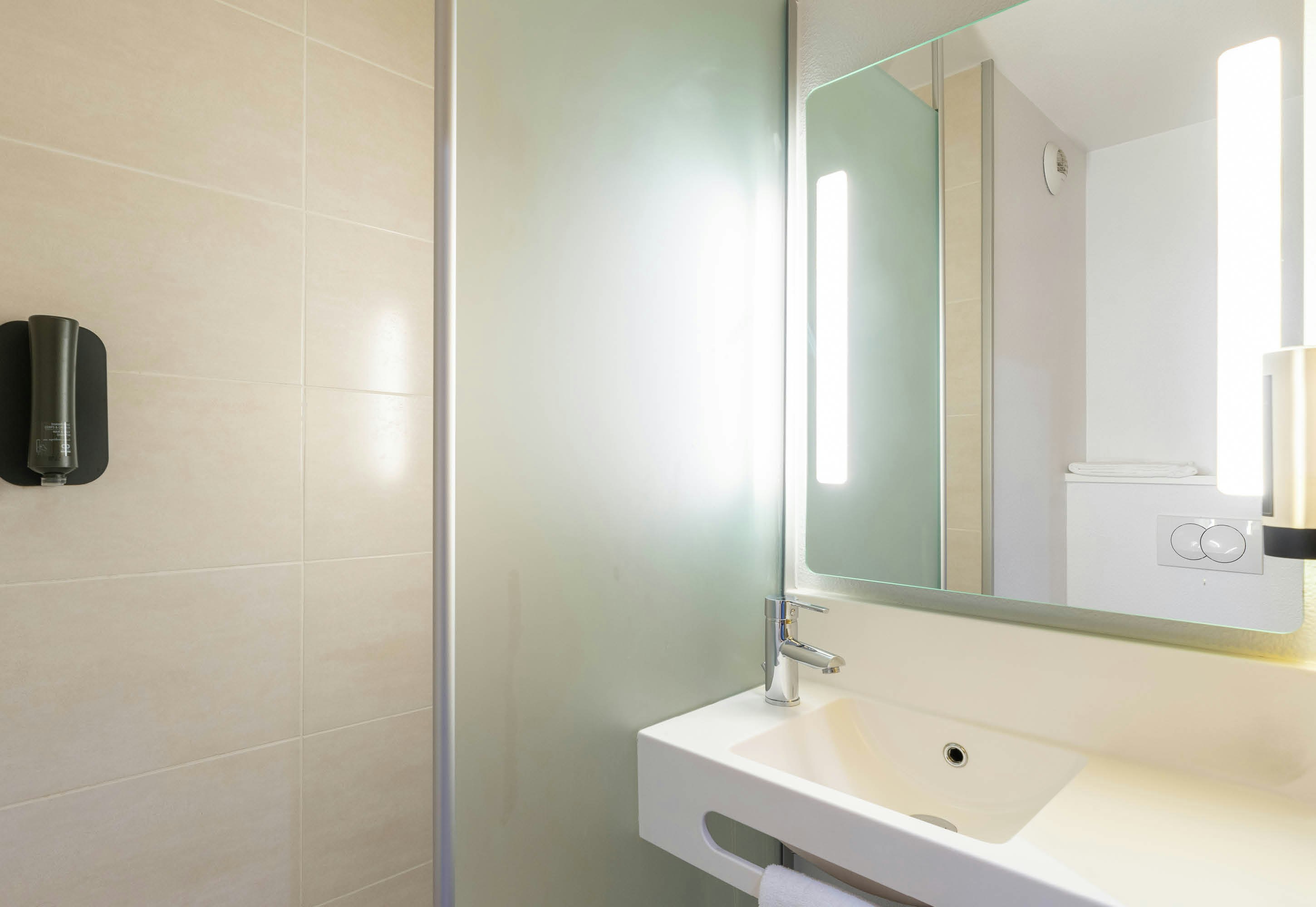 B&B Hotel Lyon Ouest Tassin 21/21