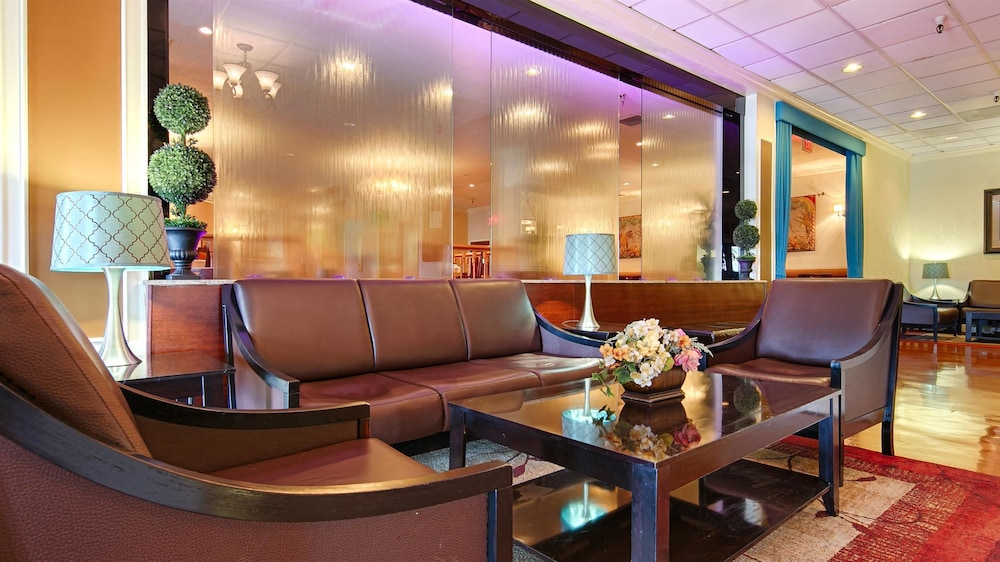 Best Western Plus Grosvenor Airport Hotel 35/48
