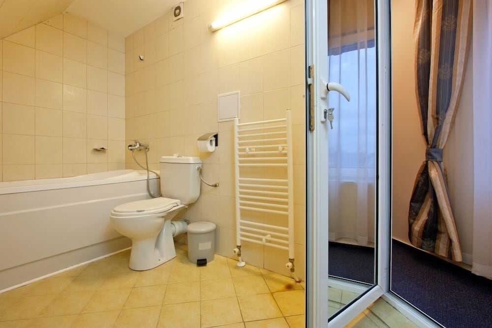 Hotel Cheap 33/34